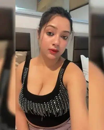 Call Girls Service Lakhpat